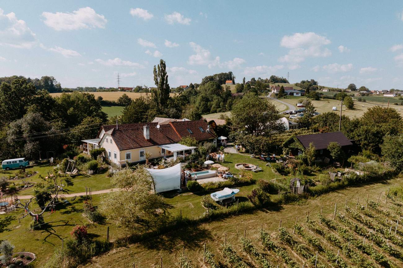 Die Träumerei · Hof, Garten und Weingarten aus der Luft